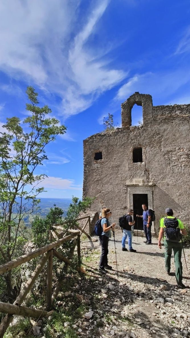 Alla conquista del Soratte, il Sacro Monte di Roma - Discover Experience