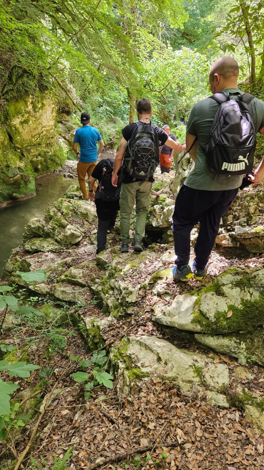 Gole del Farfa: trekking al ritmo del fiume - Discover Experience