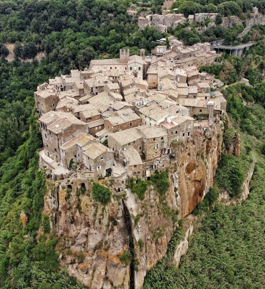 Escursione borgo Calcata