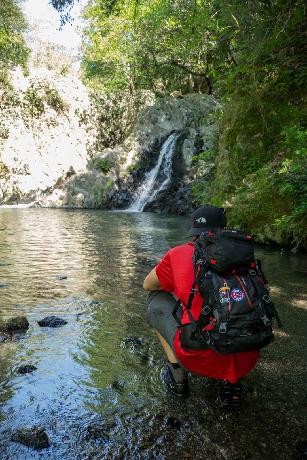Trekking lungo la Via degli Inferi: alla scoperta delle Cascate Incantate! - Discover Experience